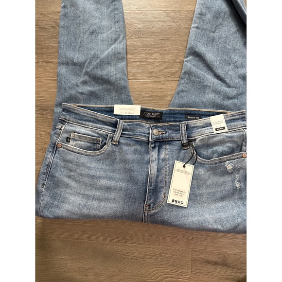Judy Blue Los Angeles Skinny Fit Mid Rise Distressed Jeans Size 15 32 - Picture 3 of 6